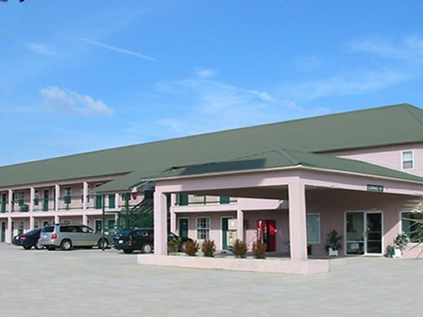 Garden Inn & Suites Metter Bagian luar foto